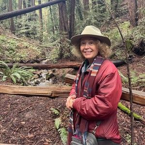 Meet your Posher, Leslie